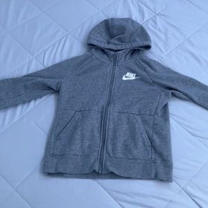 A Nike hoodie for girls & the size if a medium:)